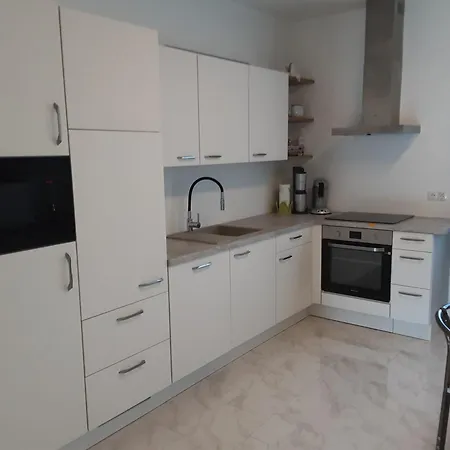 Schlickendorf Apartment *